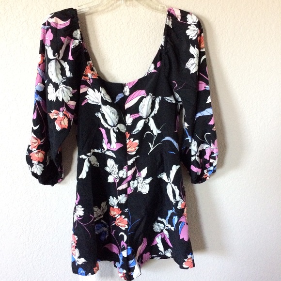 Yumi Kim Lady Luck floral romper with pockets - Picture 3 of 8